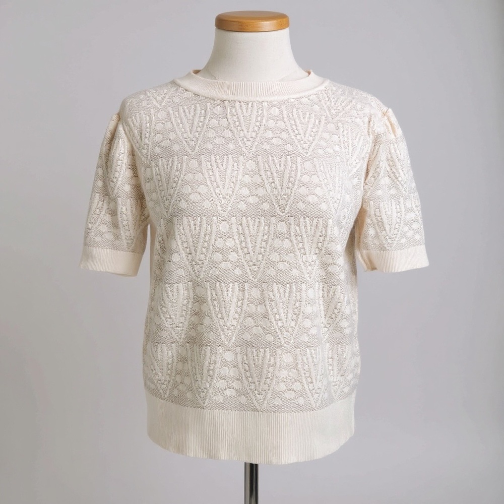 Cream Knit Short Sleeve women’s Sweater size xsmall